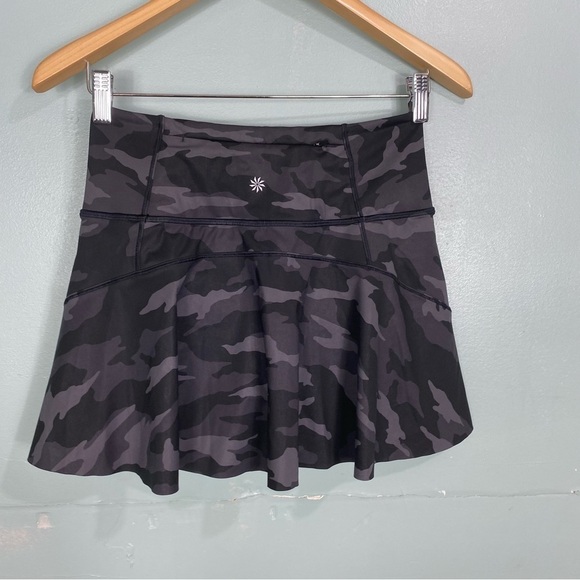 Athleta Dresses & Skirts - Athleta Ace Printed Tennis Skort Black Camo‎ Skirt Athletic XS 981056